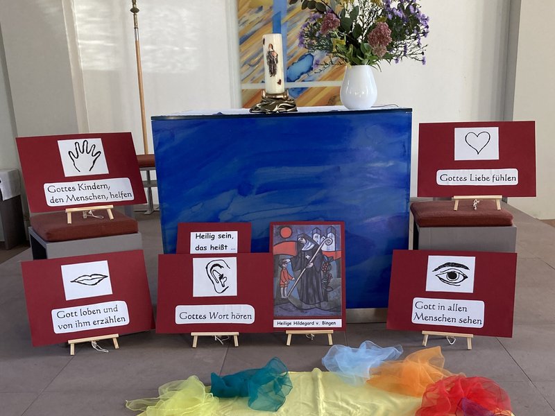 Titelbild für Beitrag: Gottesdienst zum Namenstag der heiligen Hildegard von Bingen